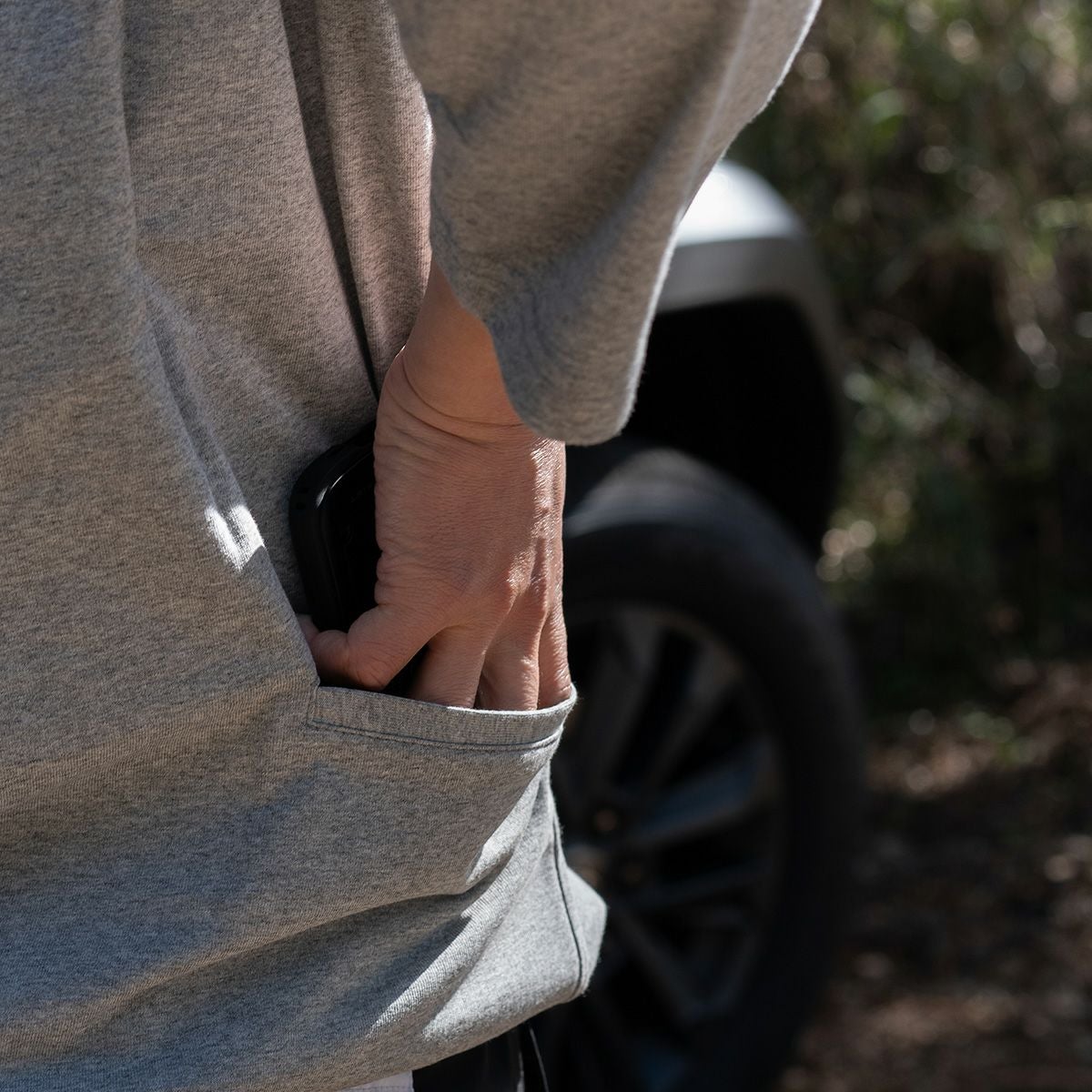 PLAY UTILITY BACK POCKET Football Logo T-Shirts | ROOT CO. ONLINE SHOP