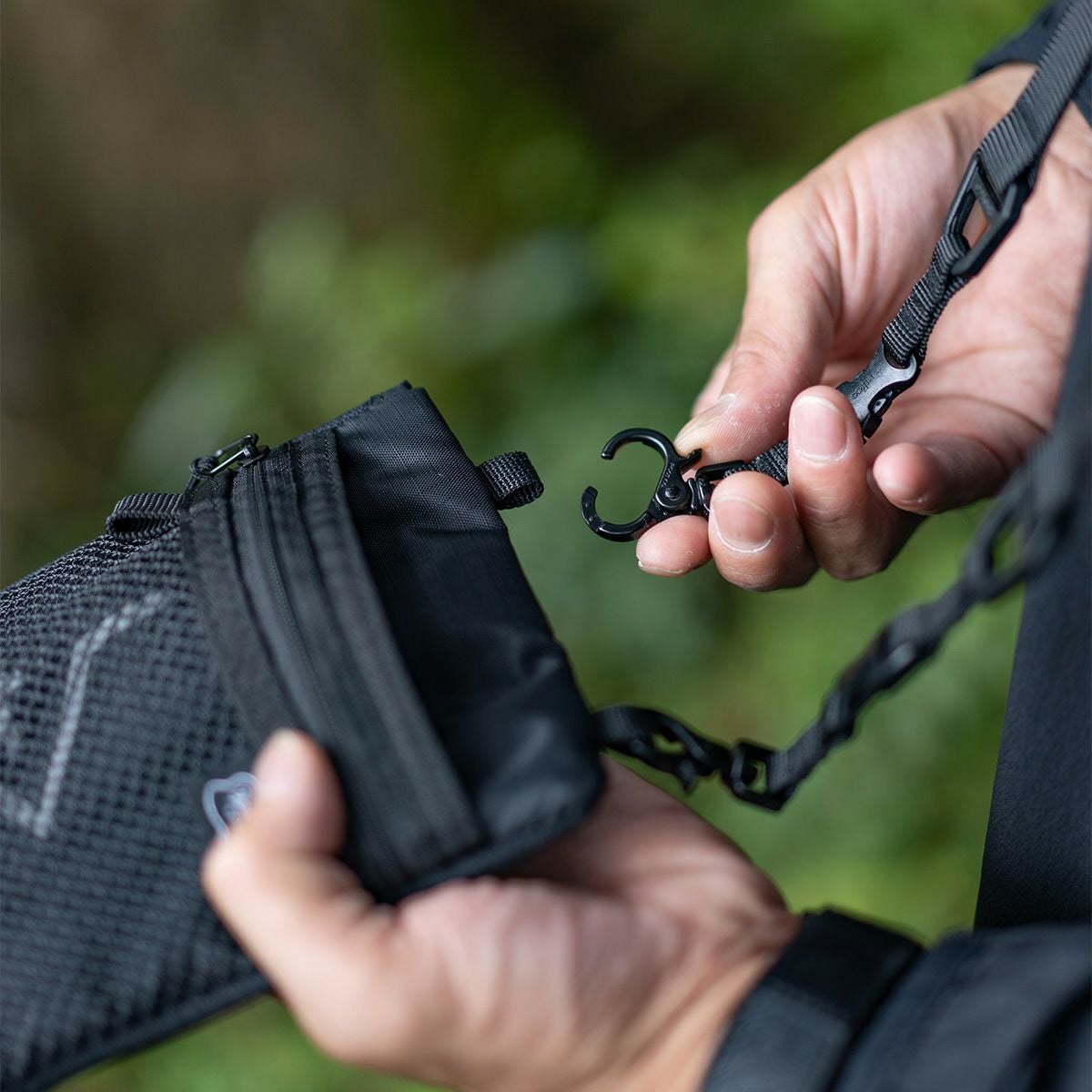 EPM × ROOT CO. YOSEMITE PHONE CASE BAG | ROOT CO. ONLINE SHOP