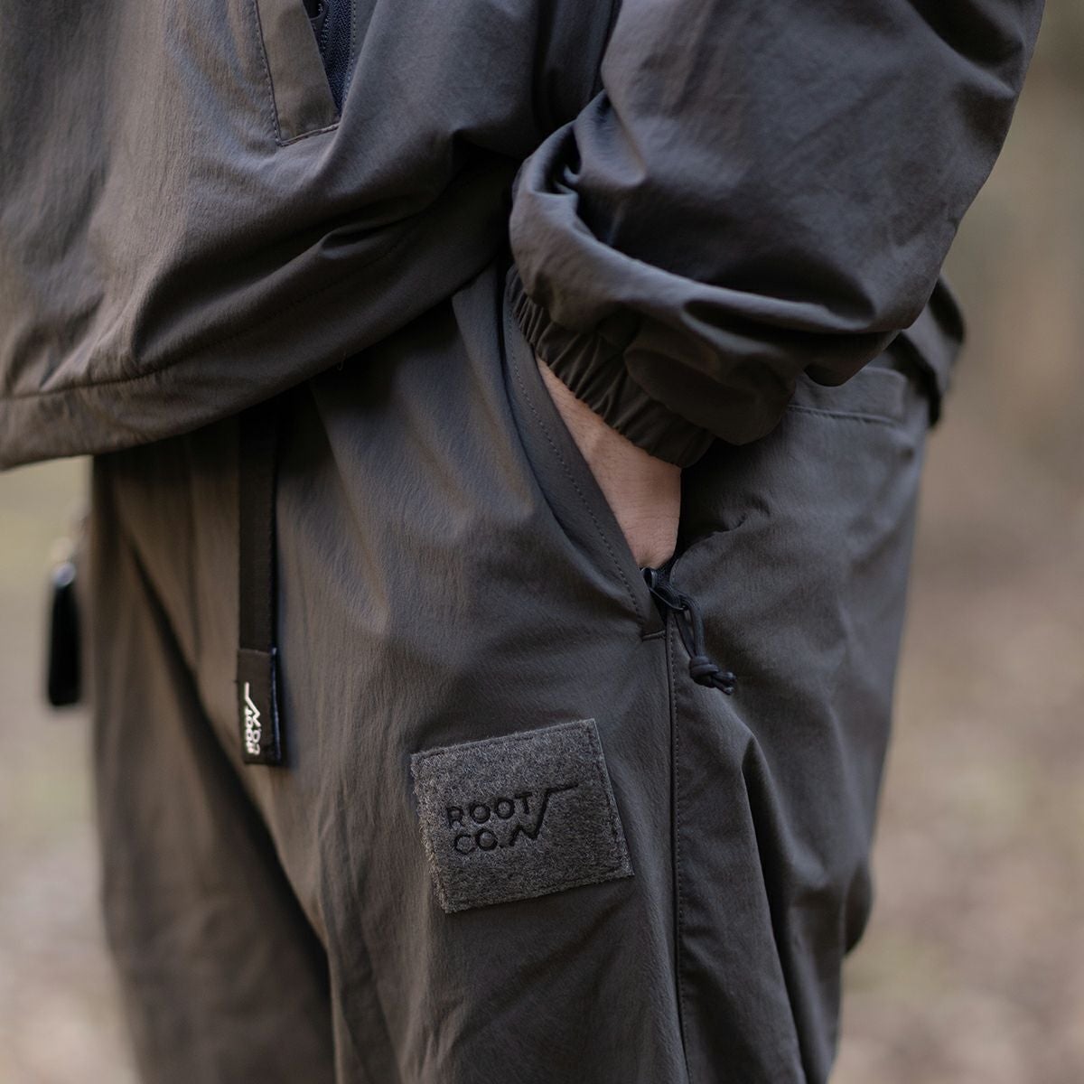 PLAY Stretch Track Pants 2026 | ROOT CO. ONLINE SHOP