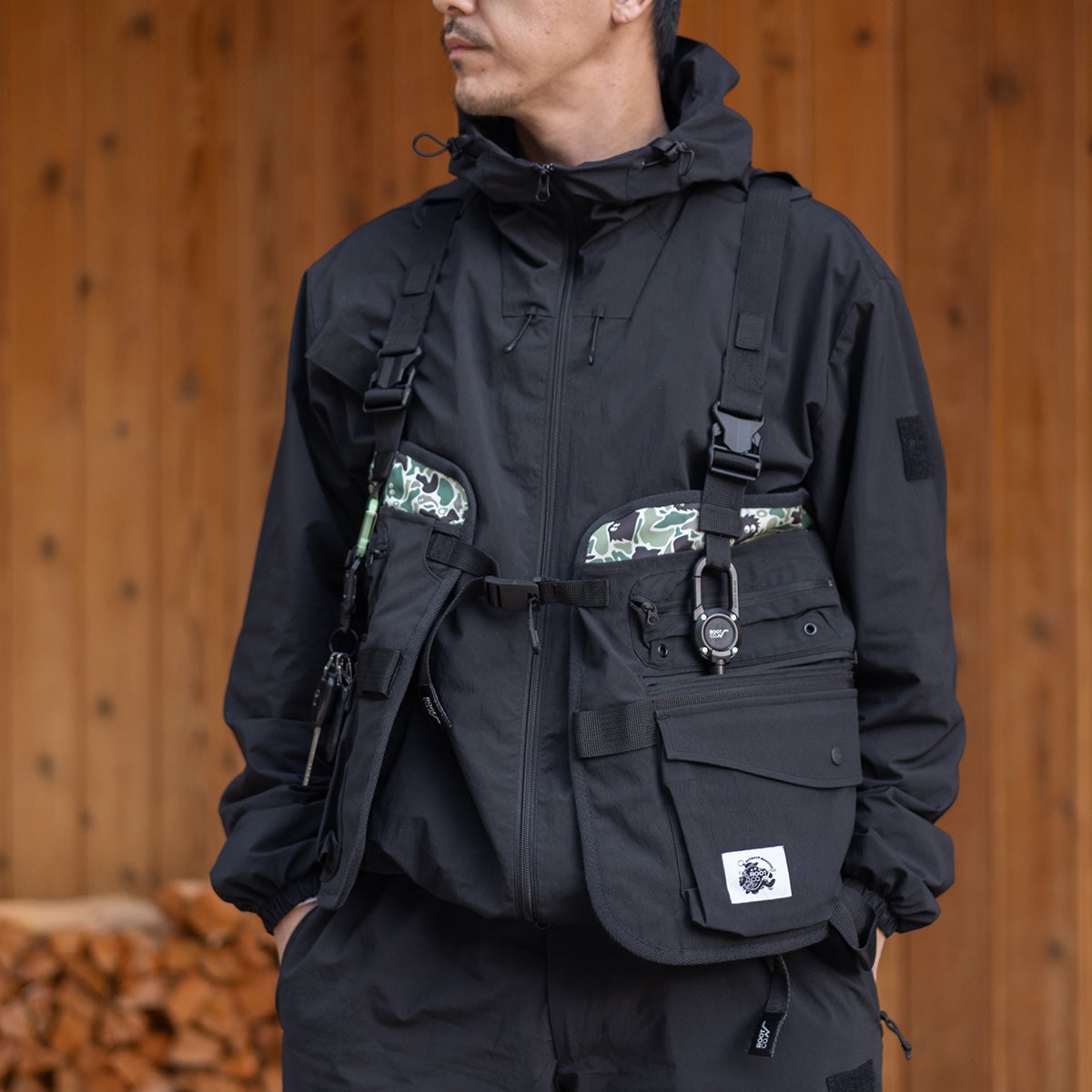 OUTDOOR MONSTER × ROOT CO. UTILITY VEST | ROOT CO. ONLINE SHOP