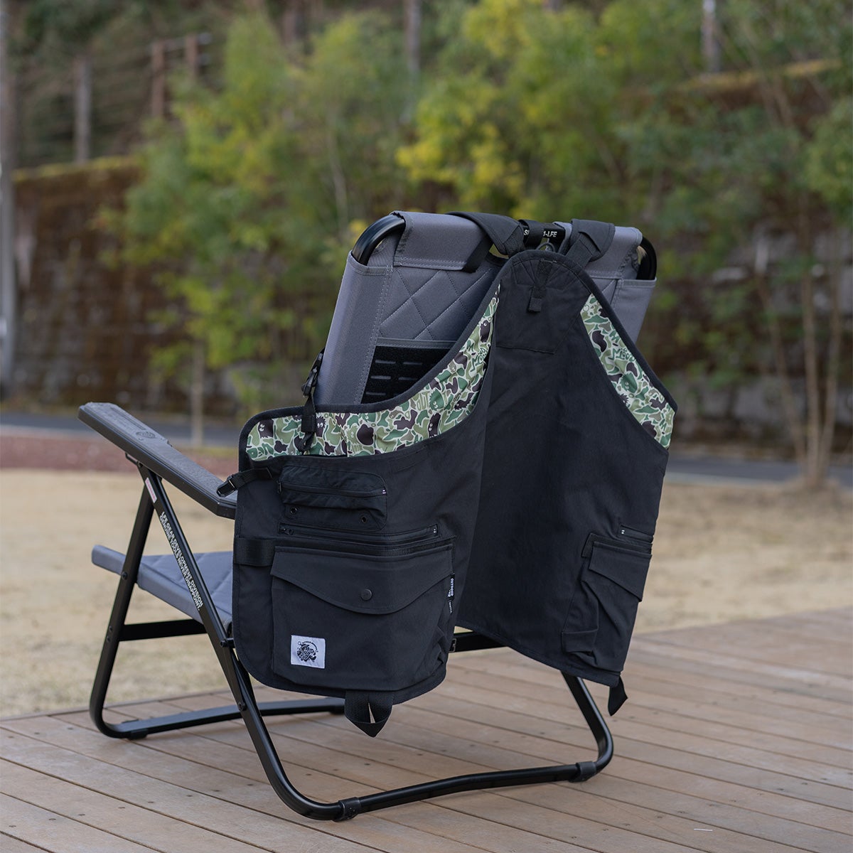 OUTDOOR MONSTER × ROOT CO. UTILITY VEST | ROOT CO. ONLINE SHOP